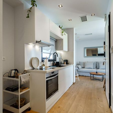 Apartamento Koukouvagia Penthouse In Atenas Exterior foto